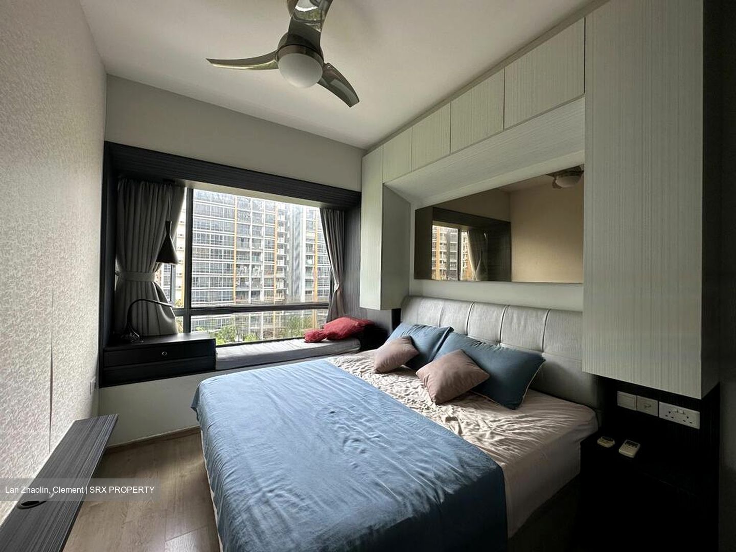 The Palette (D18), Condominium #569380281
